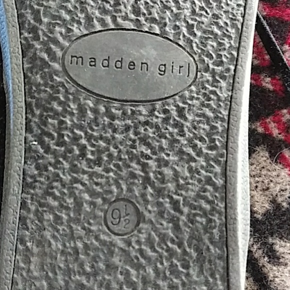 ππ Madden Girl Booties - Picture 3 of 4